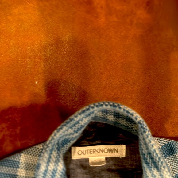 The famous Outerknown blanket shirt in blue plaid. XL - Picture 2 of 3